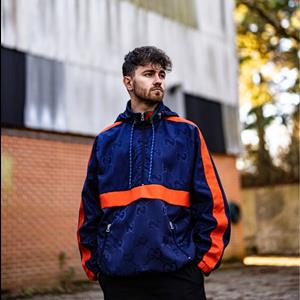 Wheats presents BOX RED