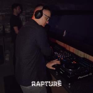 Saturday with DJ Toff Saturday with DJ Toff