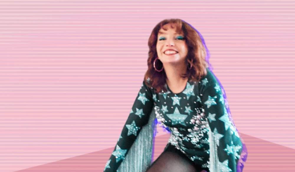 Elaine Robertson: Delulu (16+)glee