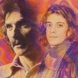 Sholto plays David Axelrod