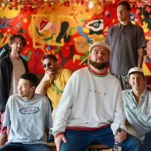 Deyu performs MF DOOM Live