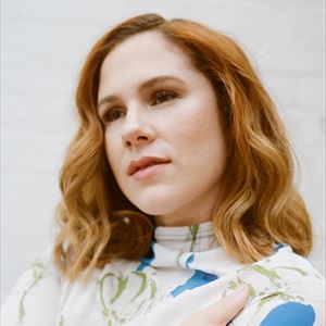 katy-b--1122979308-300x300.jpg