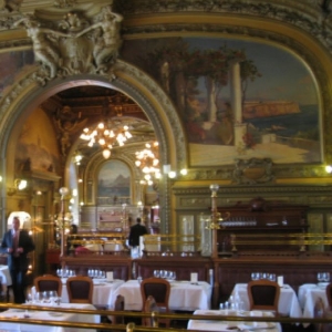 LA GARE DE LYON & LES SALONS DU TRAIN BLEU/goûter LA GARE DE LYON & LES SALONS DU TRAIN BLEU/goûter