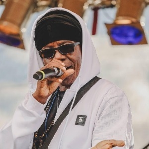 MACKA B & THE ROOTS RAGGA BAND MACKA B & THE ROOTS RAGGA BAND