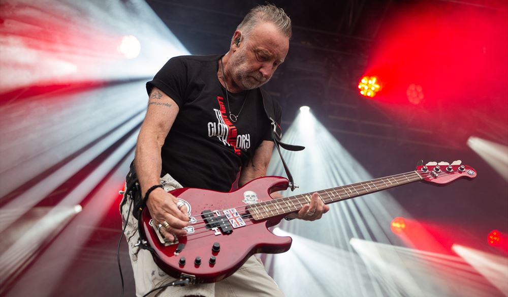 Peter Hook & The Light