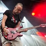 Peter Hook & The Light