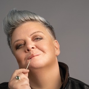 Susie McCabe: Best Behaviour Susie McCabe: Best Behaviour