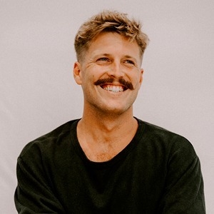 Ziggy Alberts (AU)