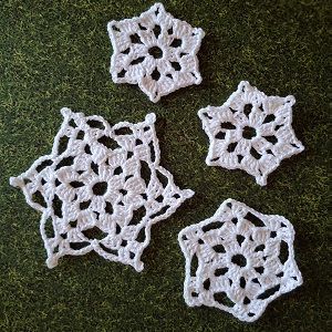 057-Crochet Snowflakes
