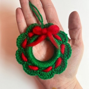221-Mini Crochet Christmas Wreath