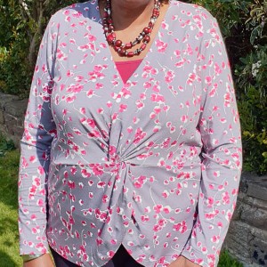 051-Knot Top