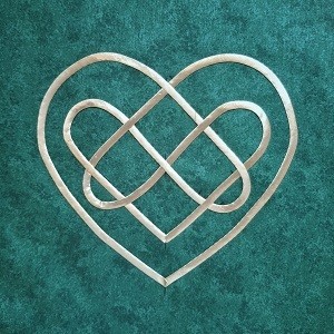 055-Celtic Lovers Knot
