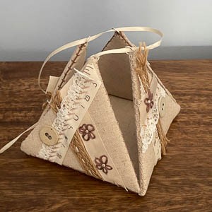 250-Embroidered Pyramid Boxes
