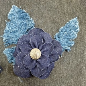 019-Upcycled Denim Flowers & Frayed Feathers