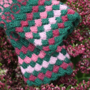 194-Faux Entrelac Mitten Cuffs in Estonian Style